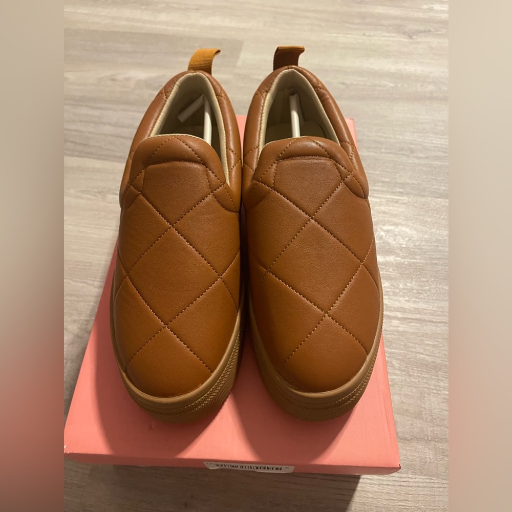 Miss Lola brown camel PU leather women size 6 Shose